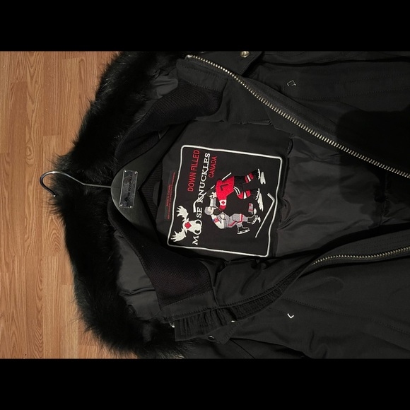 Moose knuckle jacket with fur - Picture 3 of 4